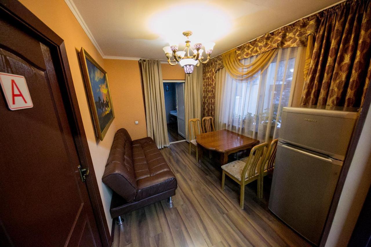 Club-Hotel Flagman Biszkek Zewnętrze zdjęcie